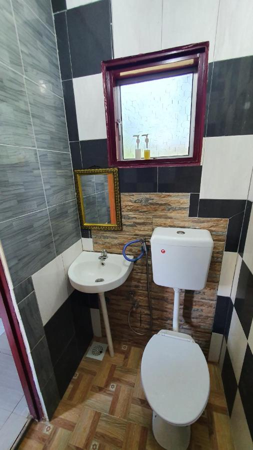 Chalet Kampong Semawar Kuala Kangsar Eksteriør billede