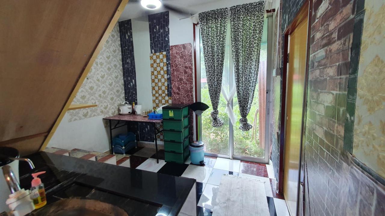 Chalet Kampong Semawar Kuala Kangsar Eksteriør billede