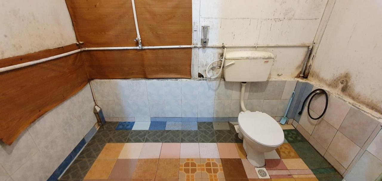 Chalet Kampong Semawar Kuala Kangsar Eksteriør billede