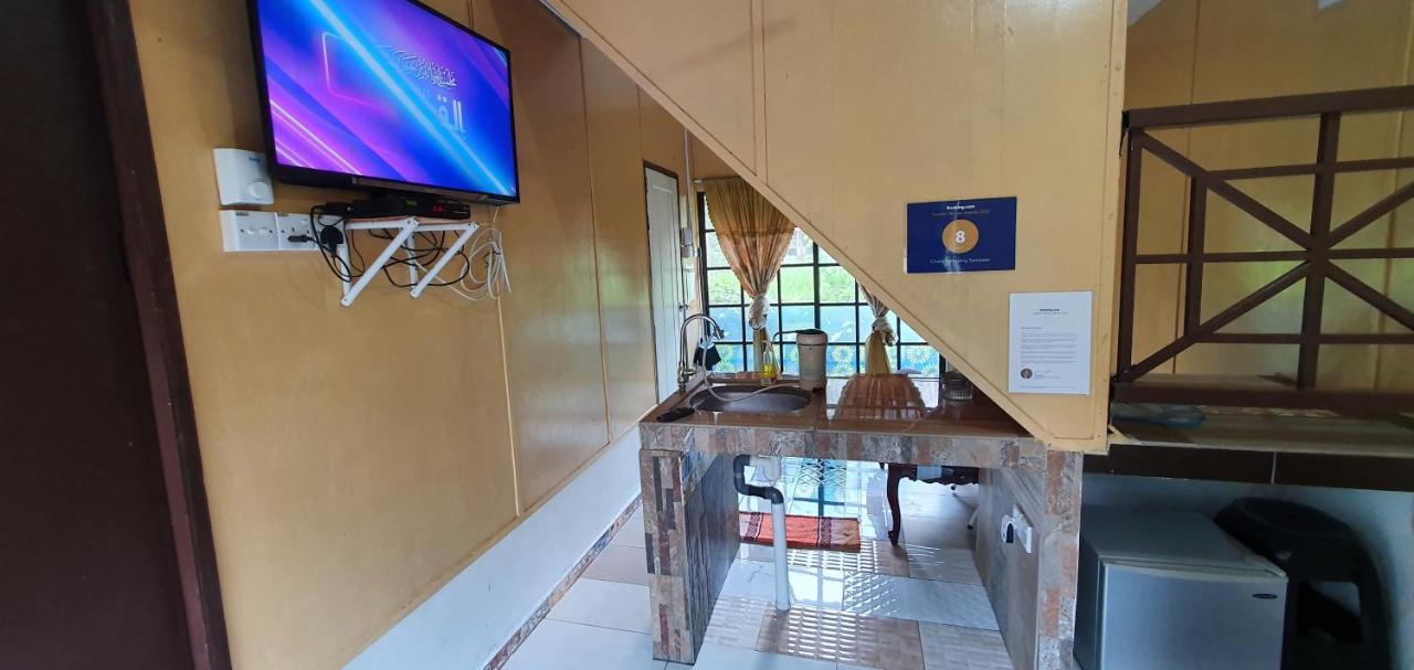 Chalet Kampong Semawar Kuala Kangsar Eksteriør billede