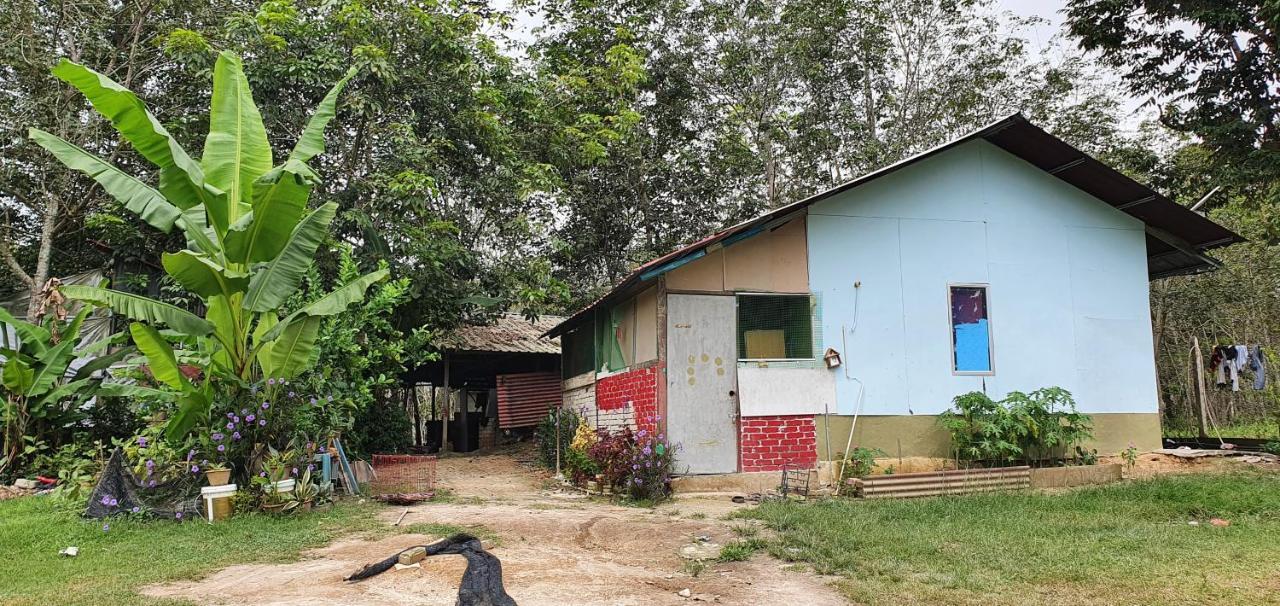 Chalet Kampong Semawar Kuala Kangsar Eksteriør billede