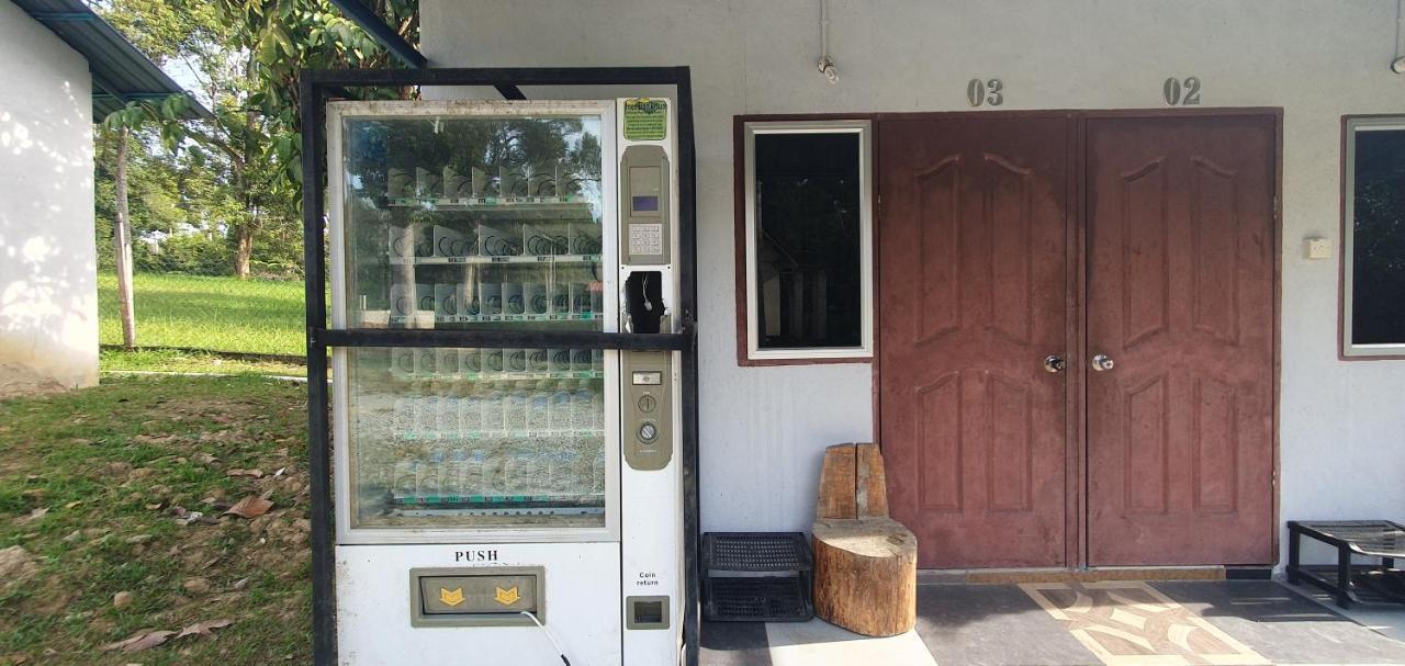 Chalet Kampong Semawar Kuala Kangsar Eksteriør billede