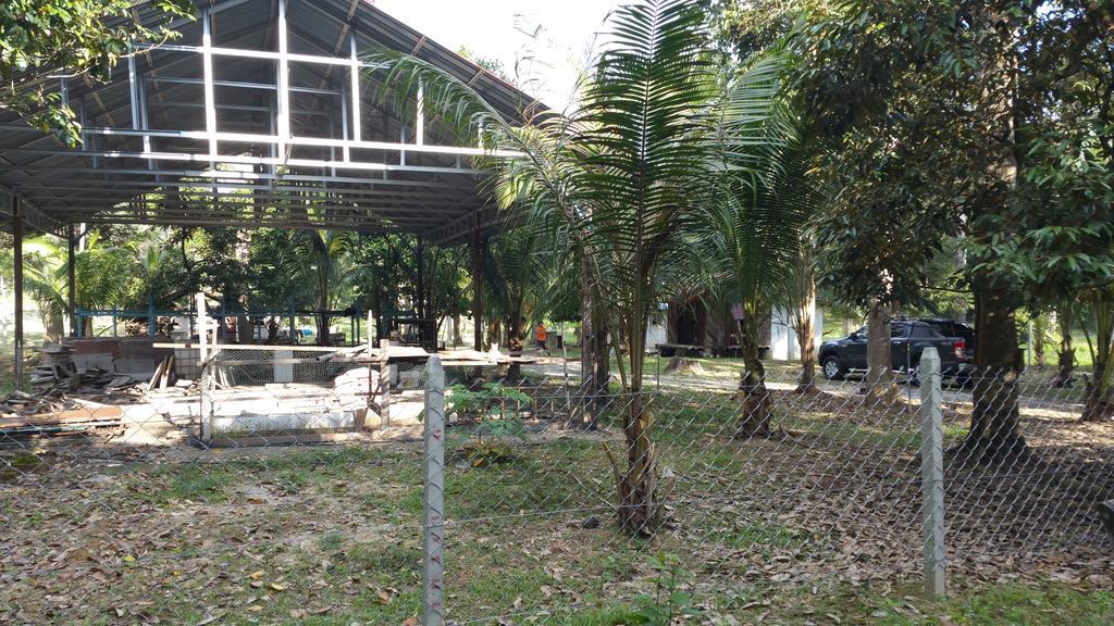 Chalet Kampong Semawar Kuala Kangsar Eksteriør billede