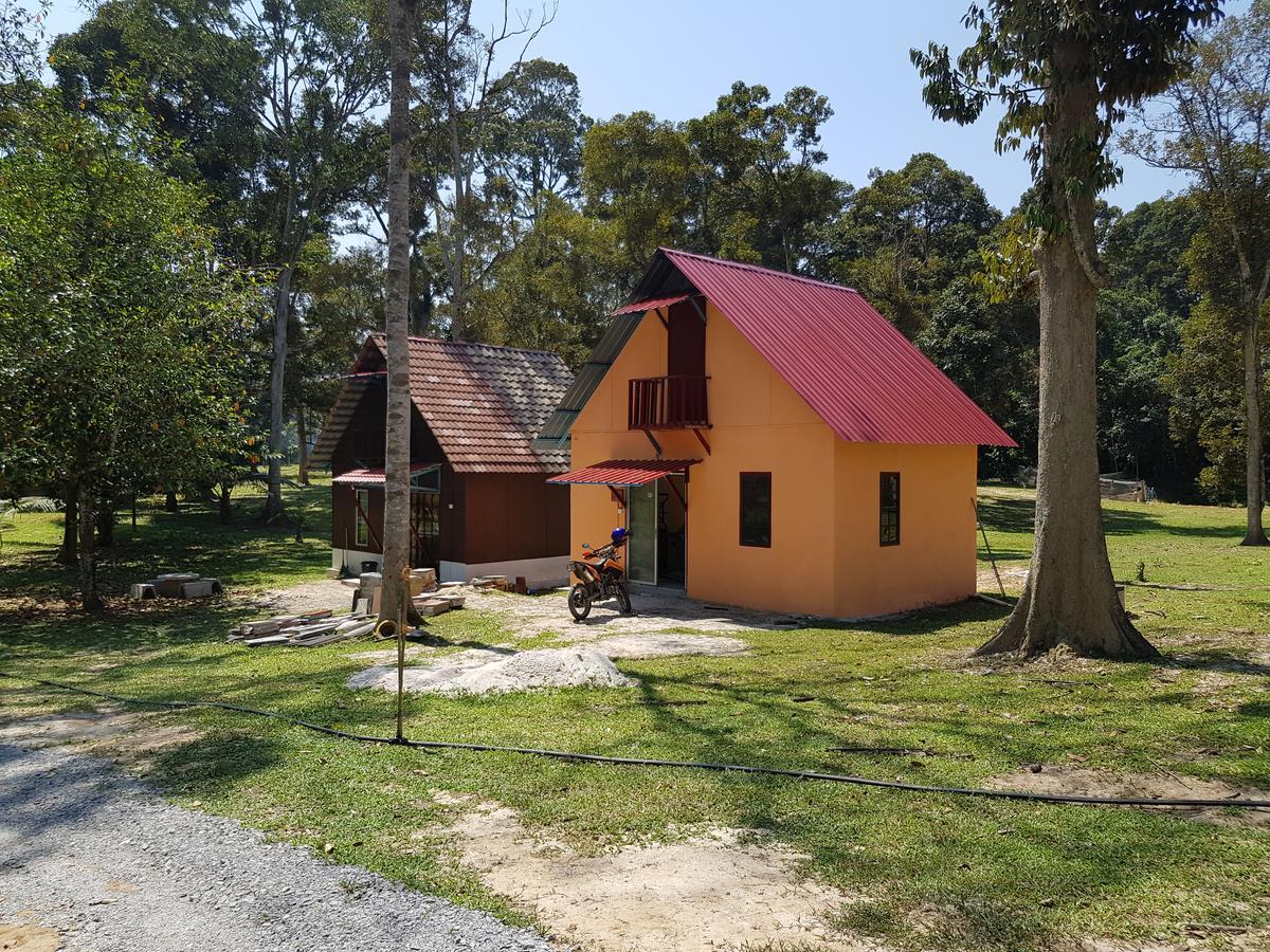 Chalet Kampong Semawar Kuala Kangsar Eksteriør billede